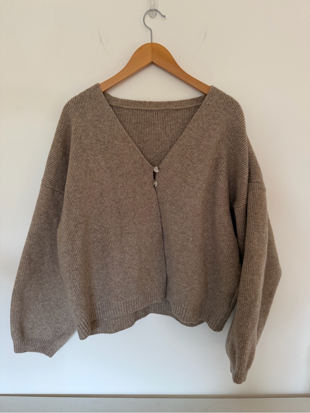 Dazy-Less Women’s L Taupe Wool Blend Oversized Balloon Sleeve Cardigan Sweater